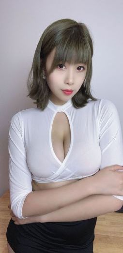顾欣怡双乳夹J视频在线观看_西瓜视频免费观看