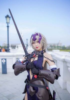 精品美女一区二区_高清无删减在线观看