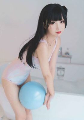 与亲女洗澡时伦了_BD国语免费观看视频