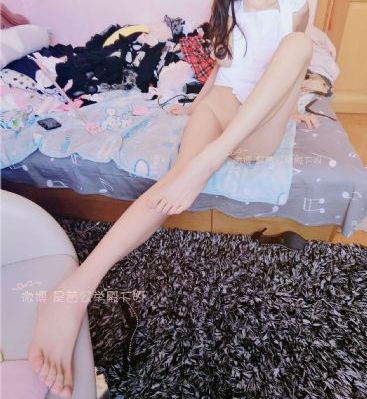 白丝美女被c_免费观看